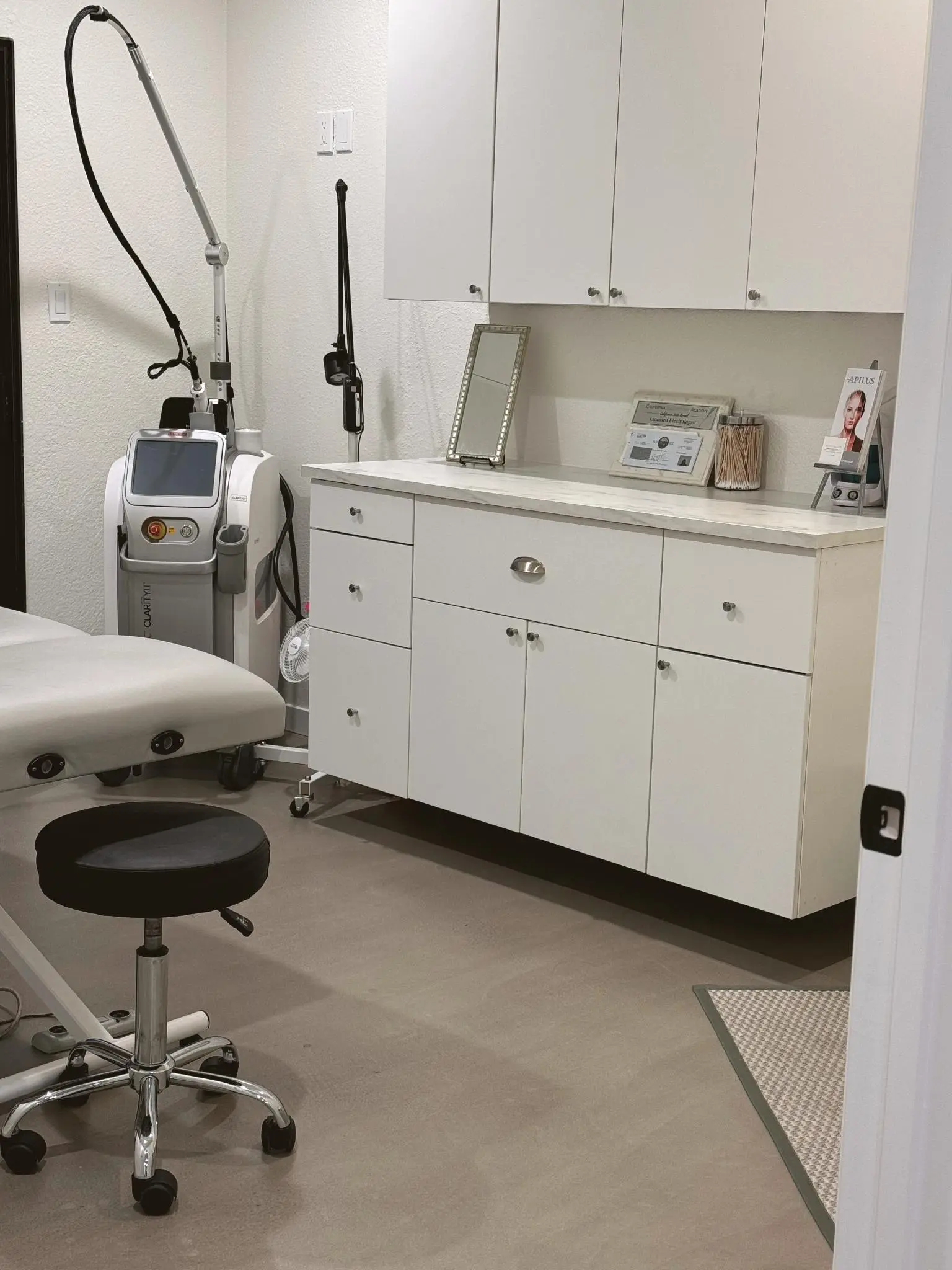 Hilary Molloy's treatment room in Napa California